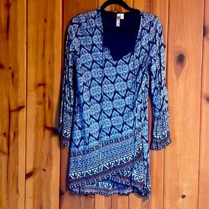 Long Sleeve V Neck Midi Dress with Beautiful Pattern